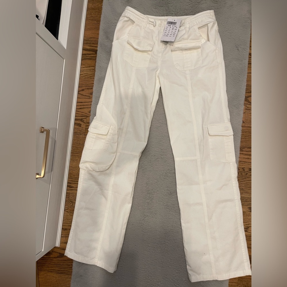Brand New Brandy Melville Cargo Pants One Size
